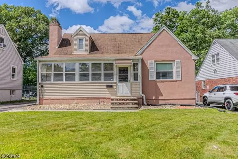 23 Woodward Ave, Bloomingdale, NJ 07403