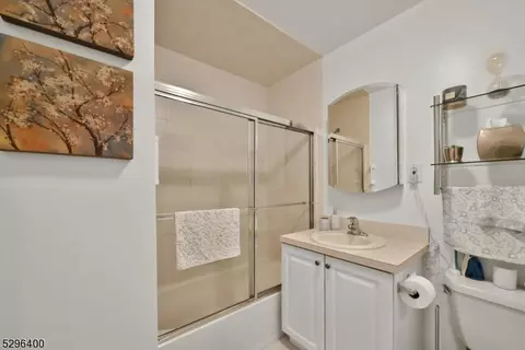 131 Clinton Pl #310, Hackensack, NJ 07601 photo 15