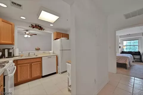 131 Clinton Pl #310, Hackensack, NJ 07601 photo 4
