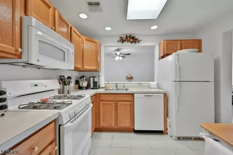 131 Clinton Pl #310, Hackensack, NJ 07601 photo 5