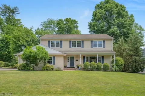 26 Mill Pond Rd, New Providence, NJ 07974