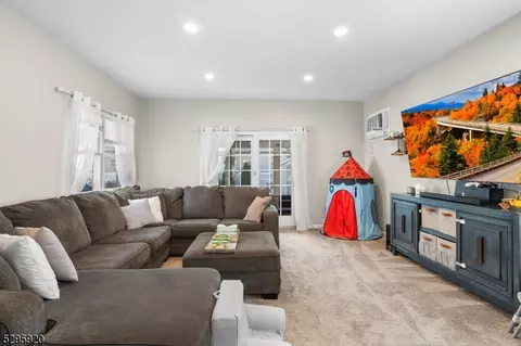 534 Bailey Ave, Union, NJ 07083 photo 14