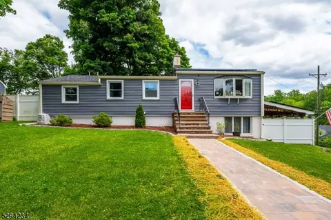 20 Cherry Tree Ln, Sparta, NJ 07871