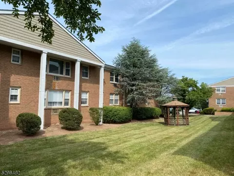 605 Grove St #J 11, Clifton, NJ 07013