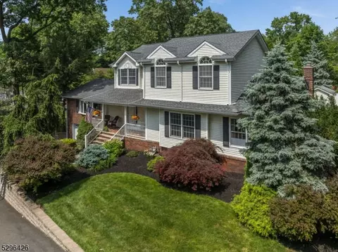 29 Dogwood Cir, Montville Twp, NJ 07058