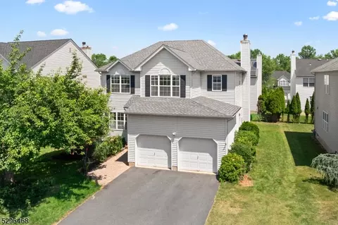 21 Shaffer Rd, Bridgewater, NJ 08807
