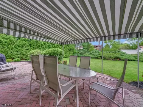 89 Baldwin Ter, Wayne, NJ 07470 photo 10