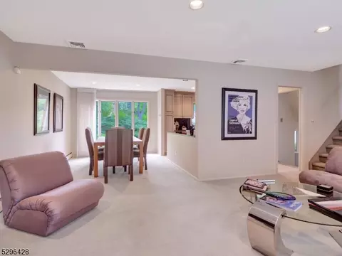 89 Baldwin Ter, Wayne, NJ 07470 photo 18