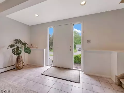 89 Baldwin Ter, Wayne, NJ 07470 photo 4