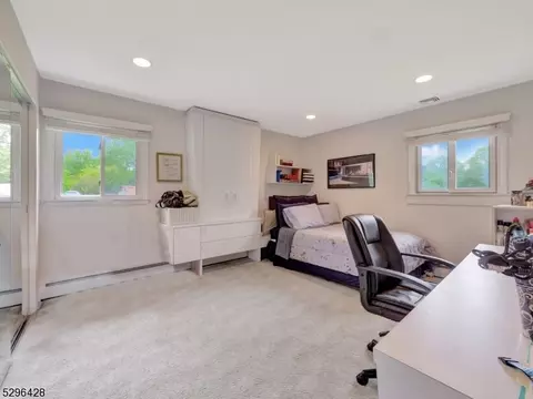 89 Baldwin Ter, Wayne, NJ 07470 photo 32