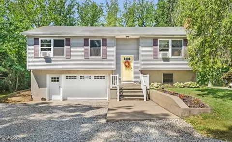 63 Titman Rd, Belvidere, NJ 07823