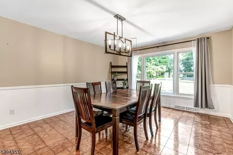 2 Britton Dr, Flemington, NJ 08822 photo 5