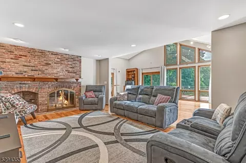 2 Britton Dr, Flemington, NJ 08822 photo 26