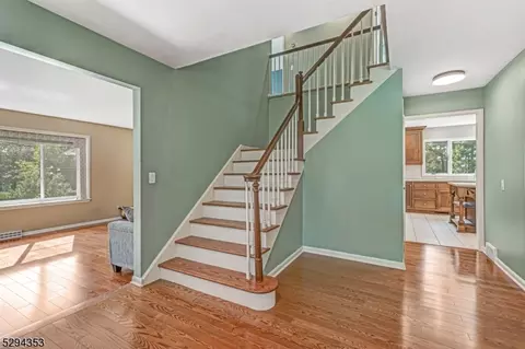 2 Britton Dr, Flemington, NJ 08822 photo 2