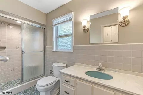 2 Britton Dr, Flemington, NJ 08822 photo 33