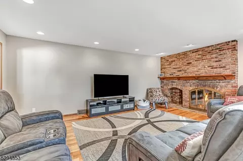 2 Britton Dr, Flemington, NJ 08822 photo 25