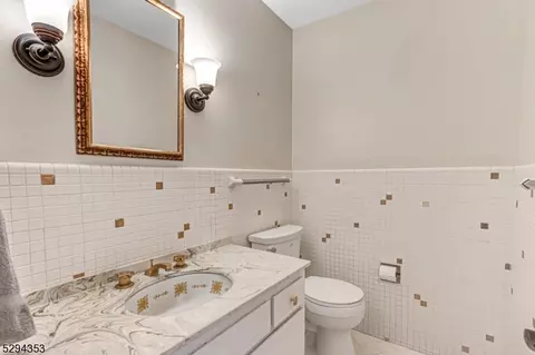 2 Britton Dr, Flemington, NJ 08822 photo 11