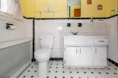 39 Jackson Ave, Dover, NJ 07801 photo 19