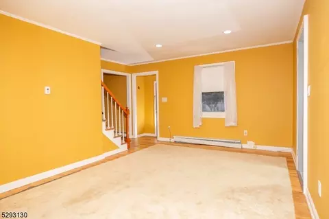 39 Jackson Ave, Dover, NJ 07801 photo 9