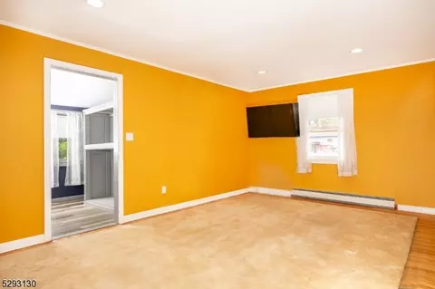39 Jackson Ave, Dover, NJ 07801 photo 4