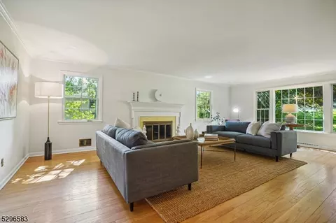 37 Hillside Ter, Summit, NJ 07901 photo 5
