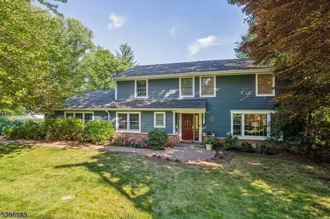 37 Hillside Ter, Summit, NJ 07901 photo 2