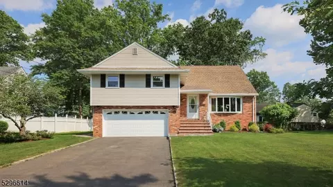 472 Otisco Dr, Westfield, NJ 07090