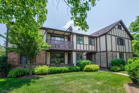 25 Canterbury Rd # B, Chatham Twp, NJ 07928