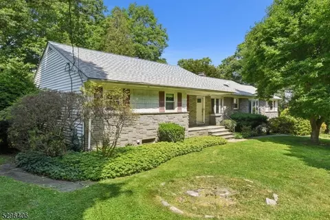 64 Seven Oaks Dr, Summit, NJ 07901