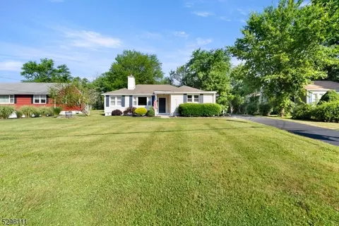 81 N Branch River Rd, Somerville, NJ 08876