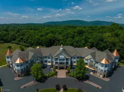 2101 Berry Farm Rd, Whitehouse Station, NJ 08889