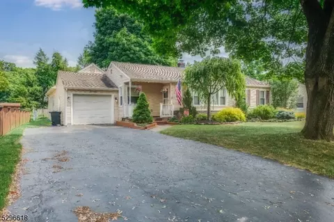 71 Plainfield Ave, Newton, NJ 07860