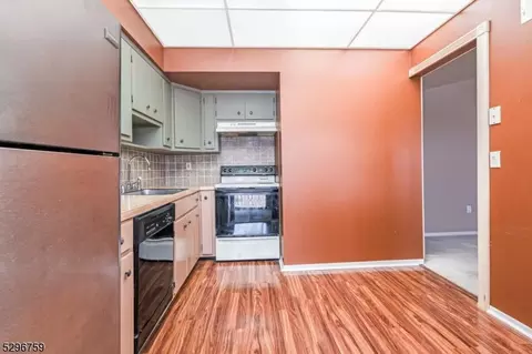 64 Overlook Dr, Clinton, NJ 08809 photo 11