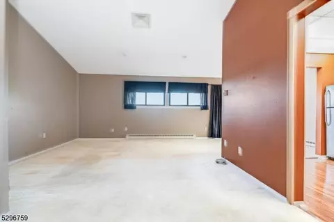64 Overlook Dr, Clinton, NJ 08809 photo 3