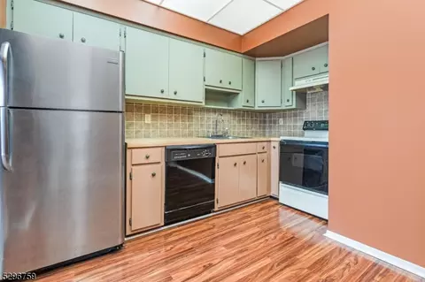 64 Overlook Dr, Clinton, NJ 08809 photo 12