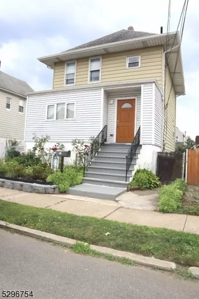 29 Pulaski Pl, Hackensack, NJ 07601