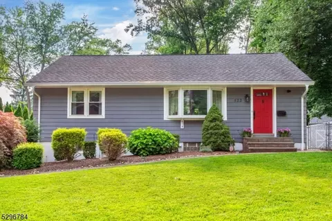 522 Chestnut St, Township Of Washington, NJ 07676