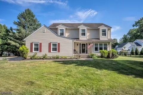 221 Toner Rd, Boonton, NJ 07005