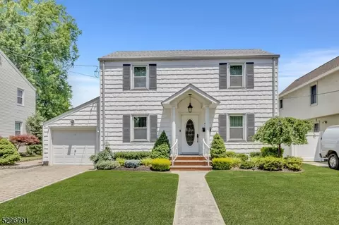52 Ross St, Clark, NJ 07066