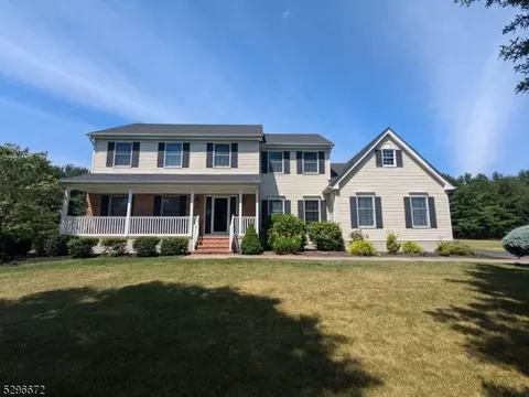 10 Stout Dr, Hillsborough, NJ 08844