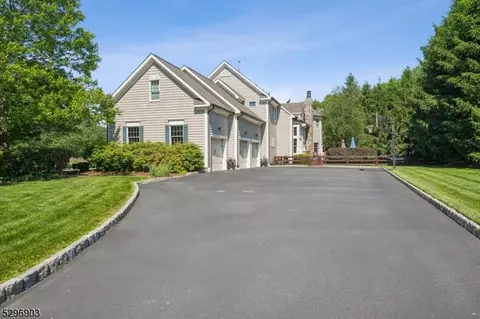 3 Wolf Ln, Bernards, NJ 07920 photo 4