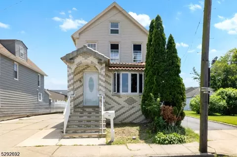 82 George St, South River, NJ 08882