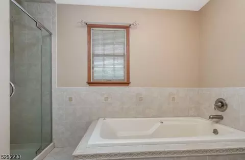 3 Einstein Ct, Flemington, NJ 08822 photo 25