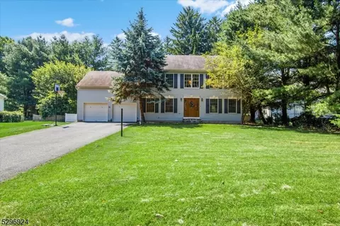 81 Beech Rd, Randolph, NJ 07869