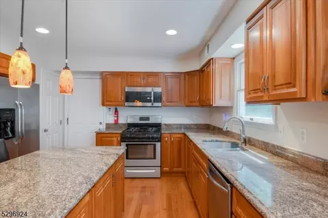 81 Beech Rd, Randolph, NJ 07869 photo 9