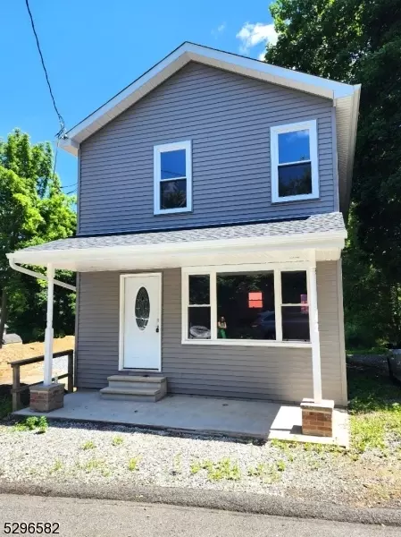 9 Puffer Rd, Hackettstown, NJ 07840