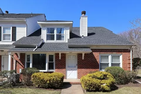 15 Harwich Vlg, Scotch Plains, NJ 07076
