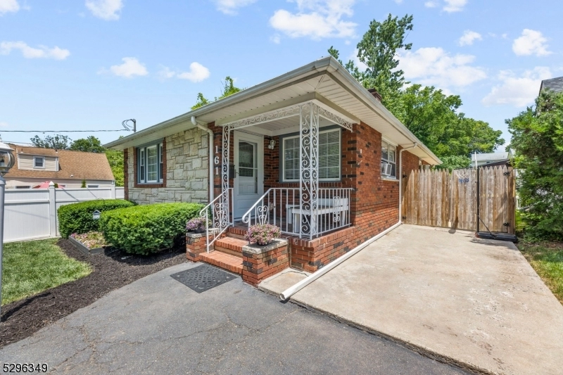 161 Belmont Ave  