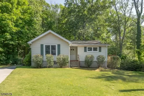 103 Silver Fox Trl, Hardyston, NJ 07460