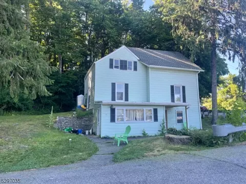 12 Newton Sparta Rd, Newton, NJ 07860